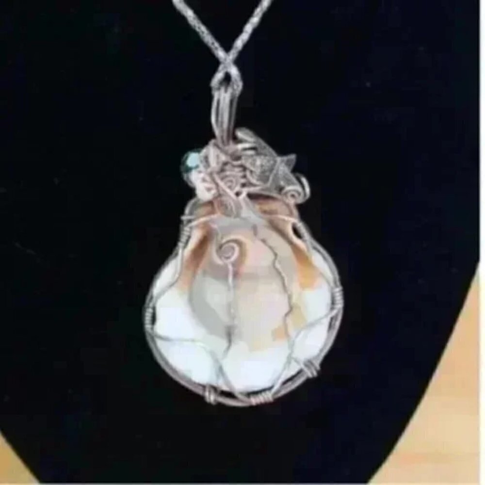 Wire Wrap Seashell Necklace Reversible Large Pend… - image 3
